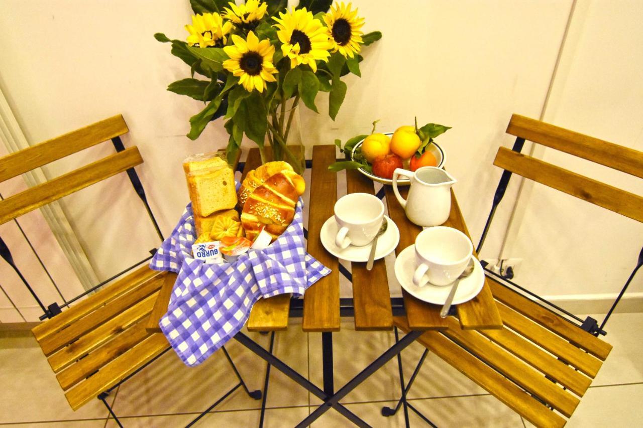Ninarella Napoli Bed & Breakfast Dış mekan fotoğraf